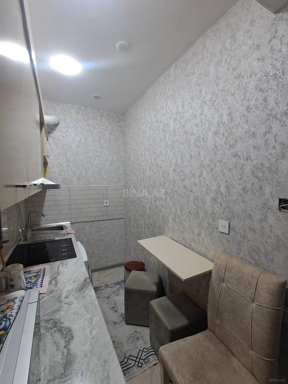 Satılır 2 otaqlı mənzil 47 m²
