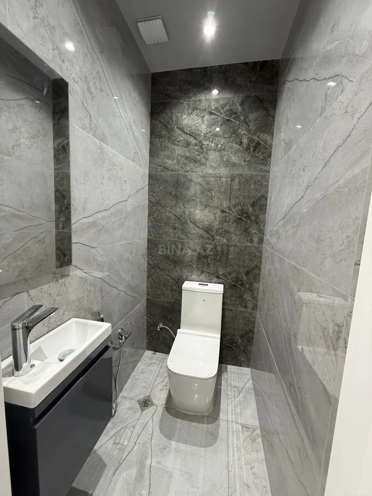 Satılır 3 otaqlı mənzil 89 m²