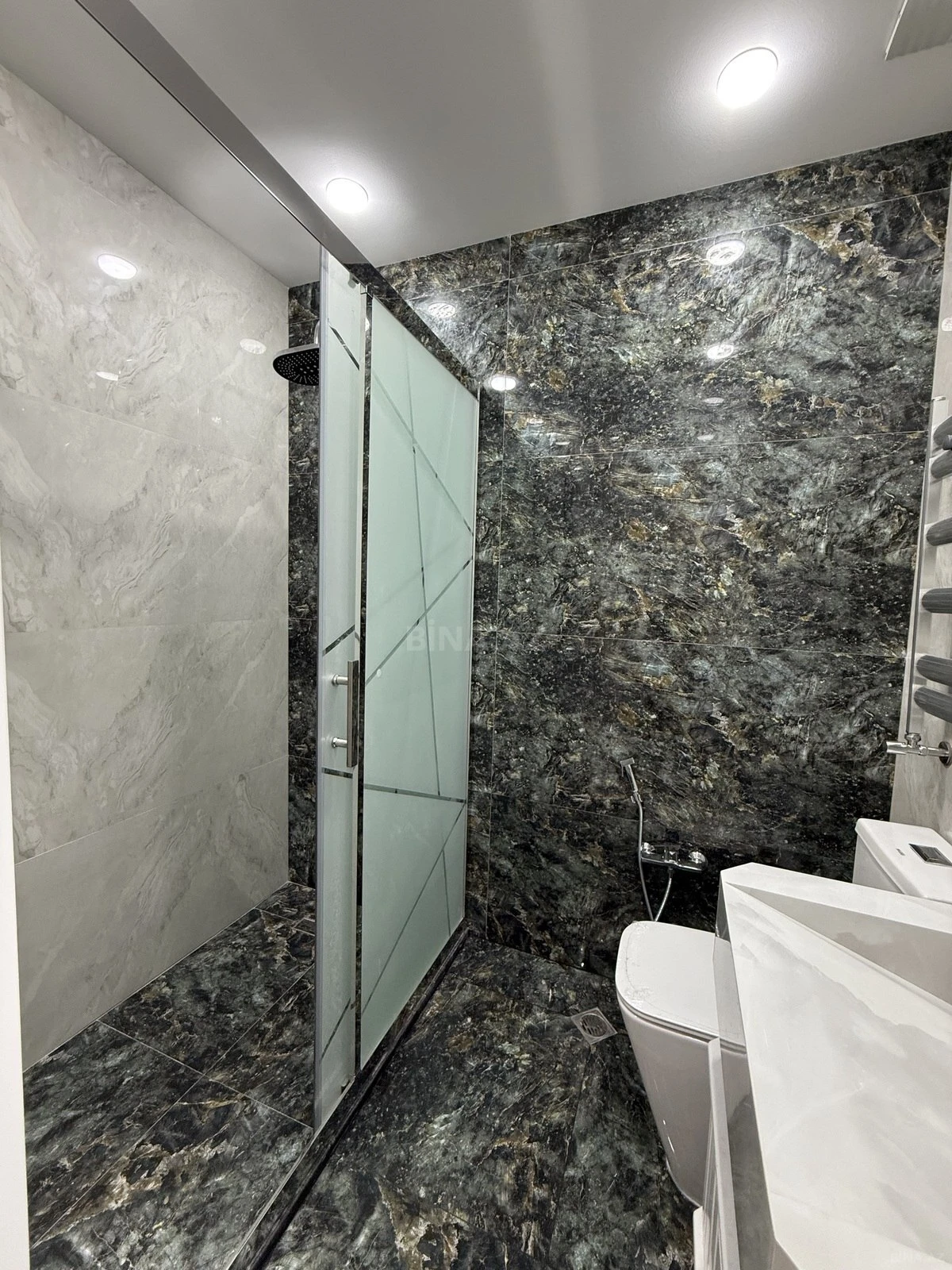 Satılır 3 otaqlı mənzil 89 m²
