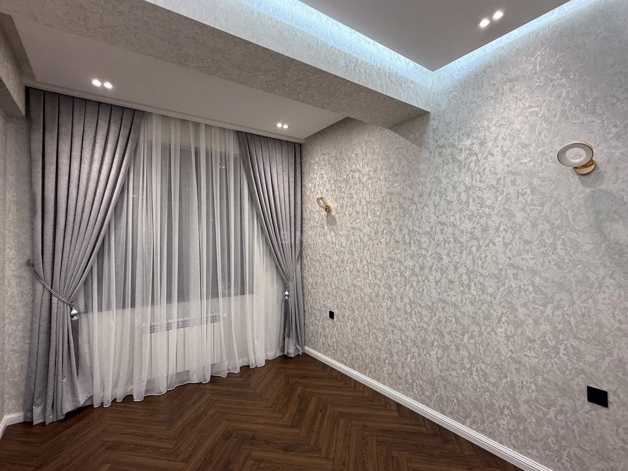Satılır 3 otaqlı mənzil 89 m²