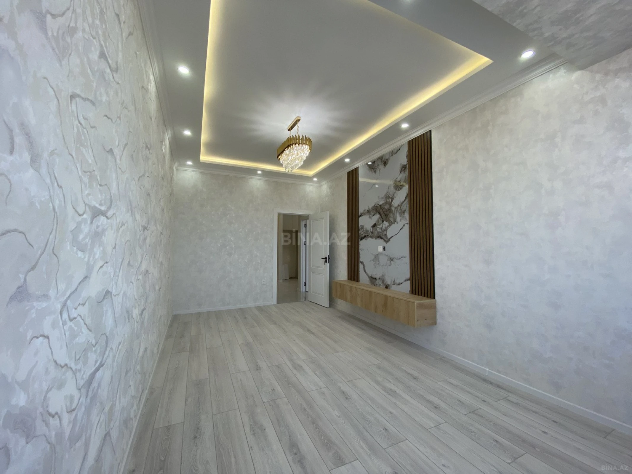 Satılır 2 otaqlı mənzil 71 m²