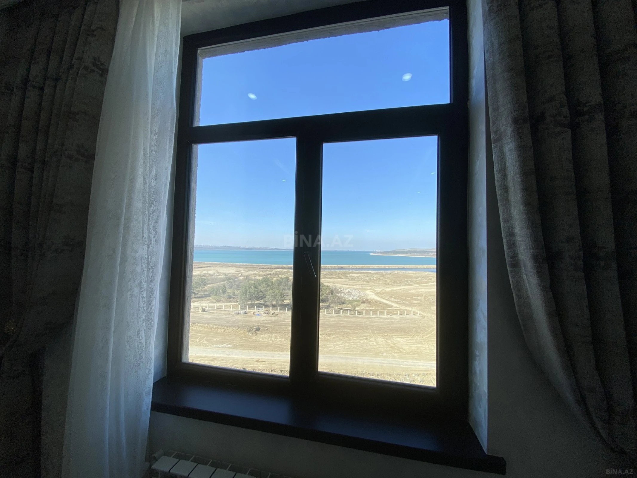 Satılır 2 otaqlı mənzil 71 m²