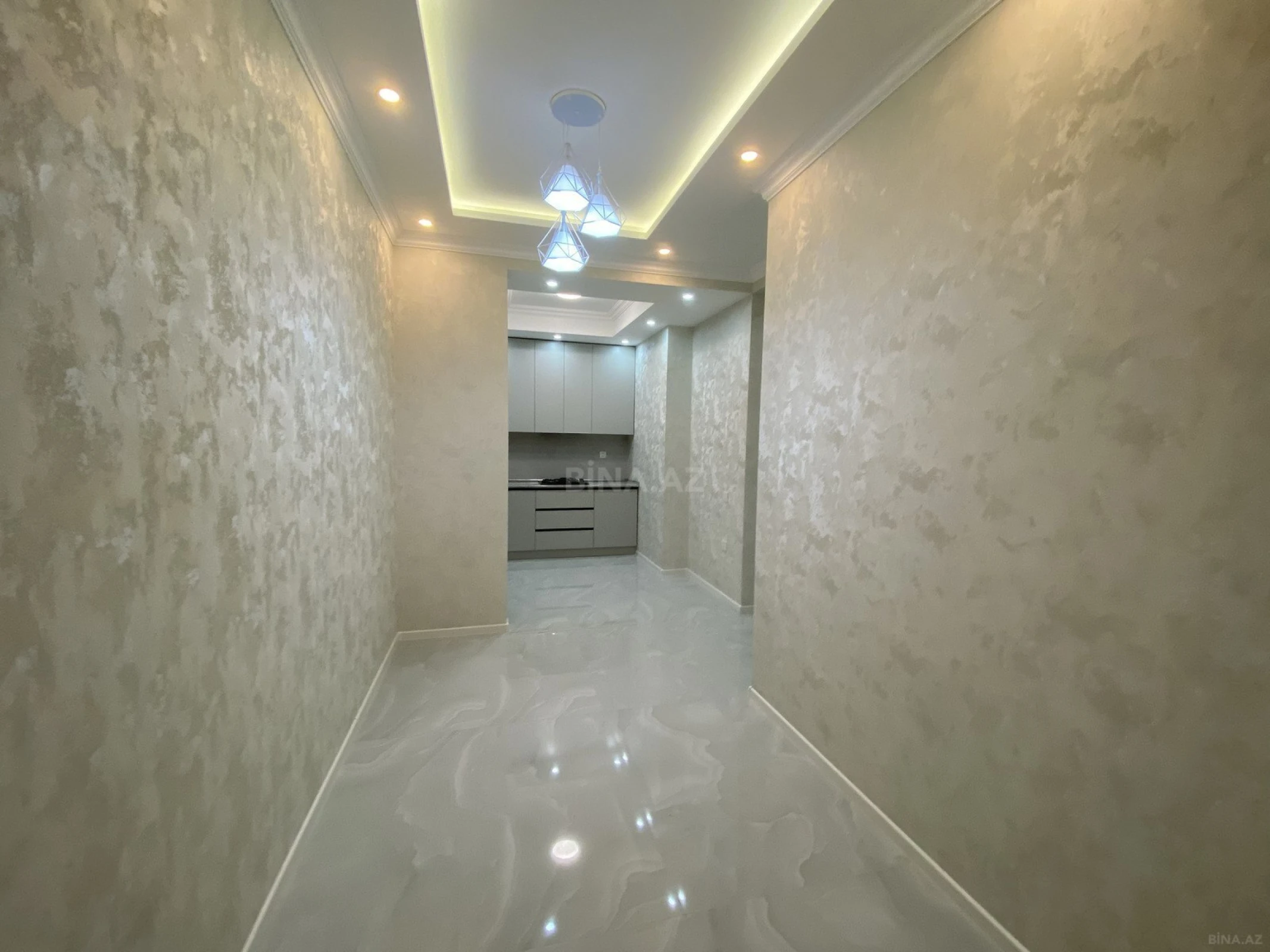Satılır 2 otaqlı mənzil 71 m²