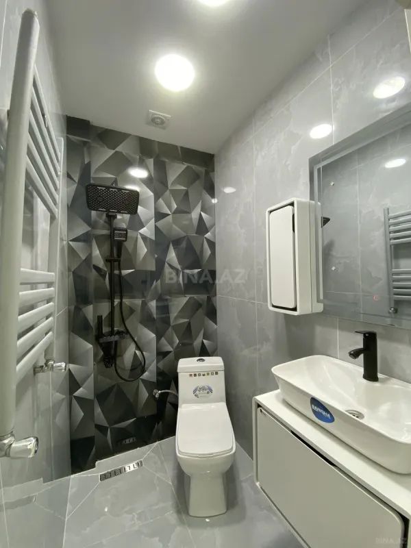 Satılır 2 otaqlı mənzil 75 m²