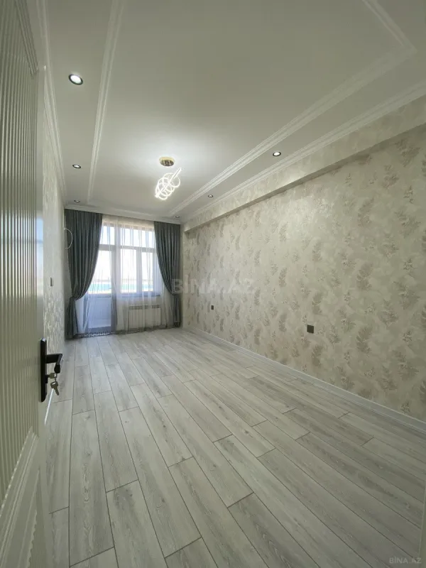 Satılır 2 otaqlı mənzil 75 m²