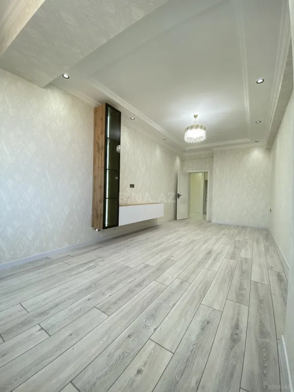 Satılır 2 otaqlı mənzil 75 m²
