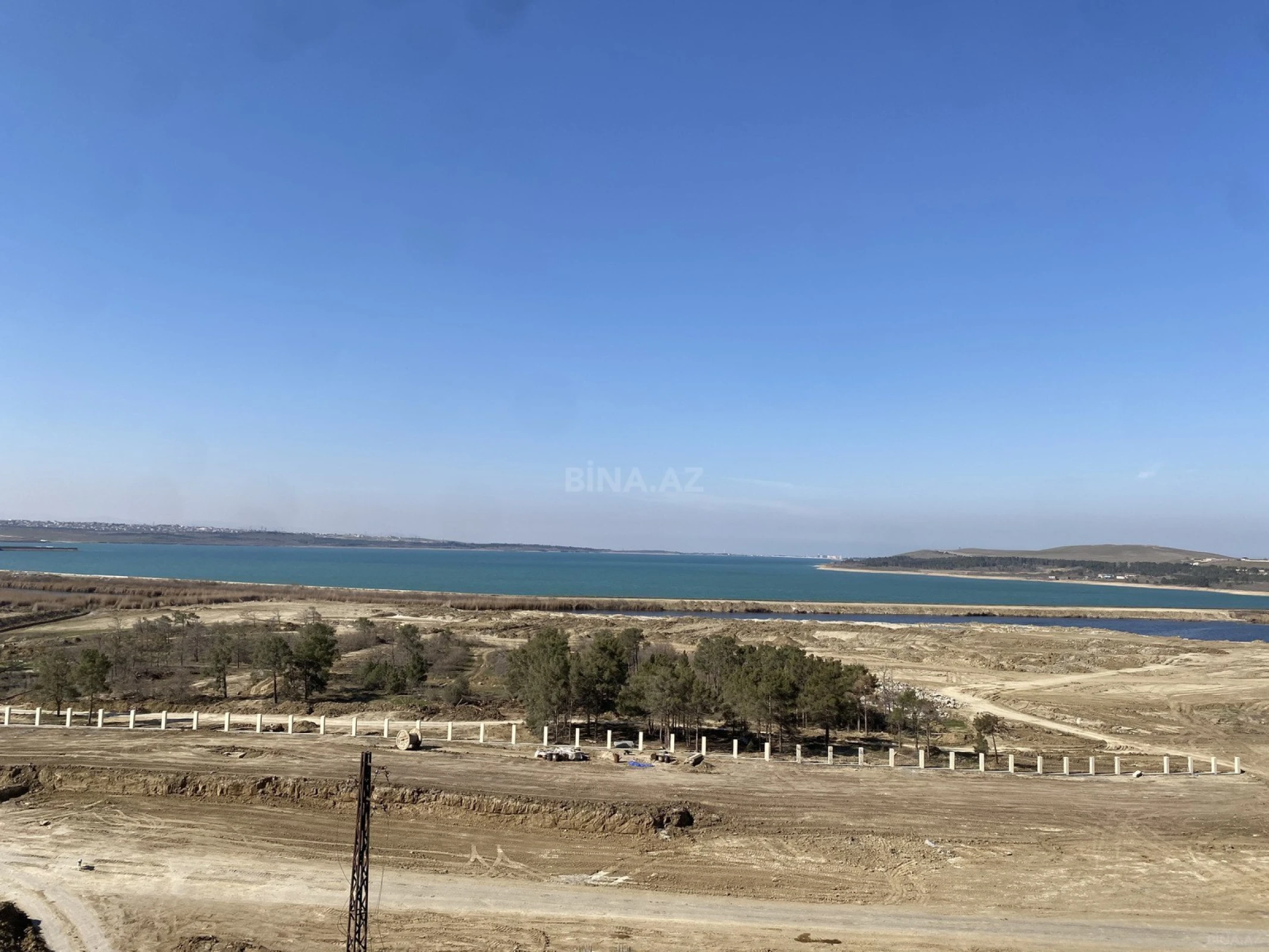 Satılır 2 otaqlı mənzil 75 m²