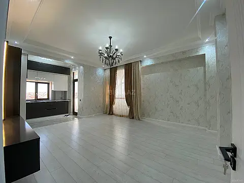 Satılır 3 otaqlı mənzil 83 m²