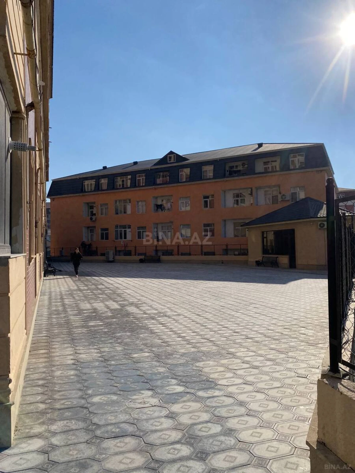 Satılır 3 otaqlı mənzil 83 m²