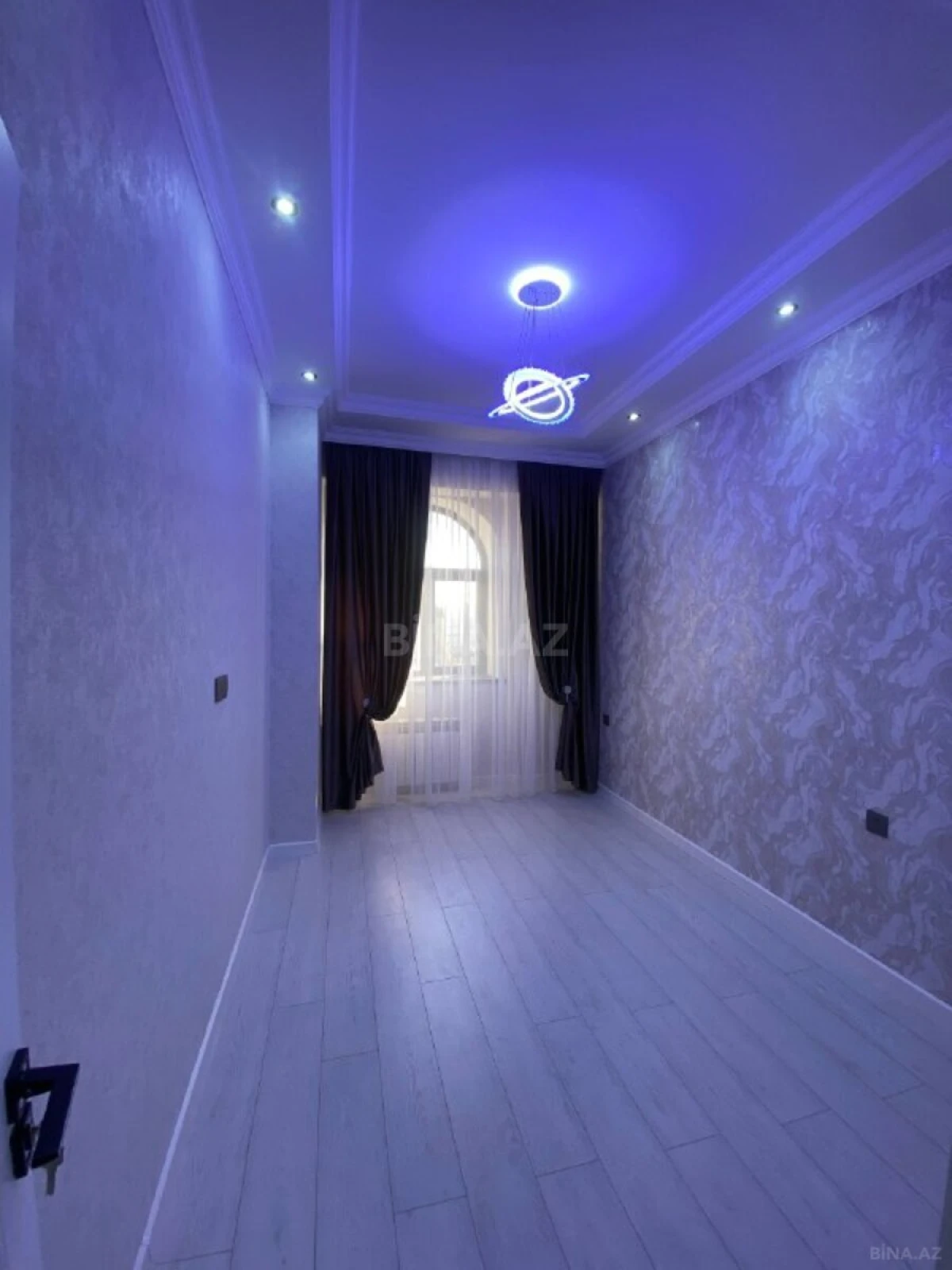 Satılır 3 otaqlı mənzil 83 m²