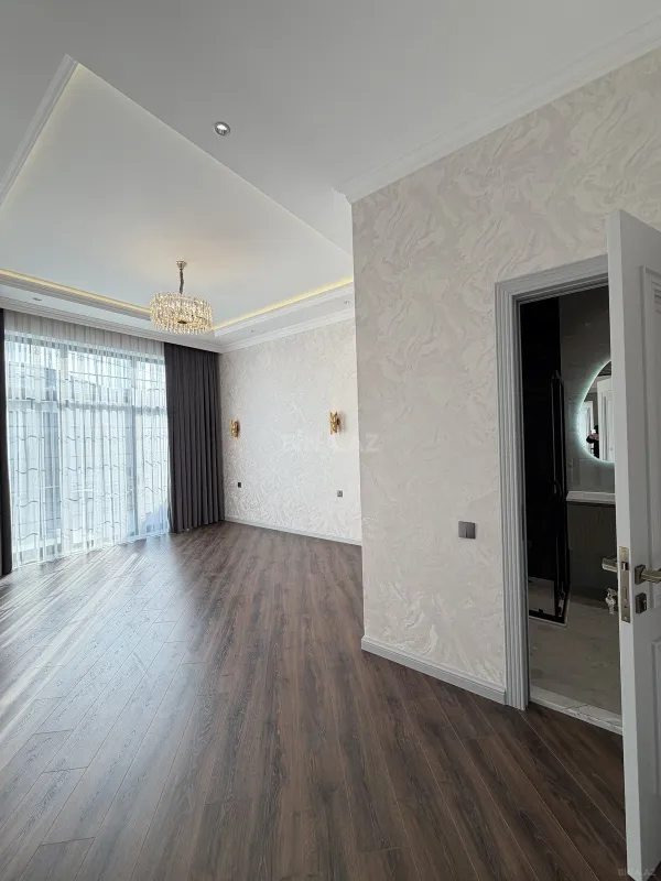Satılır 4 otaqlı həyət evi 200 m²