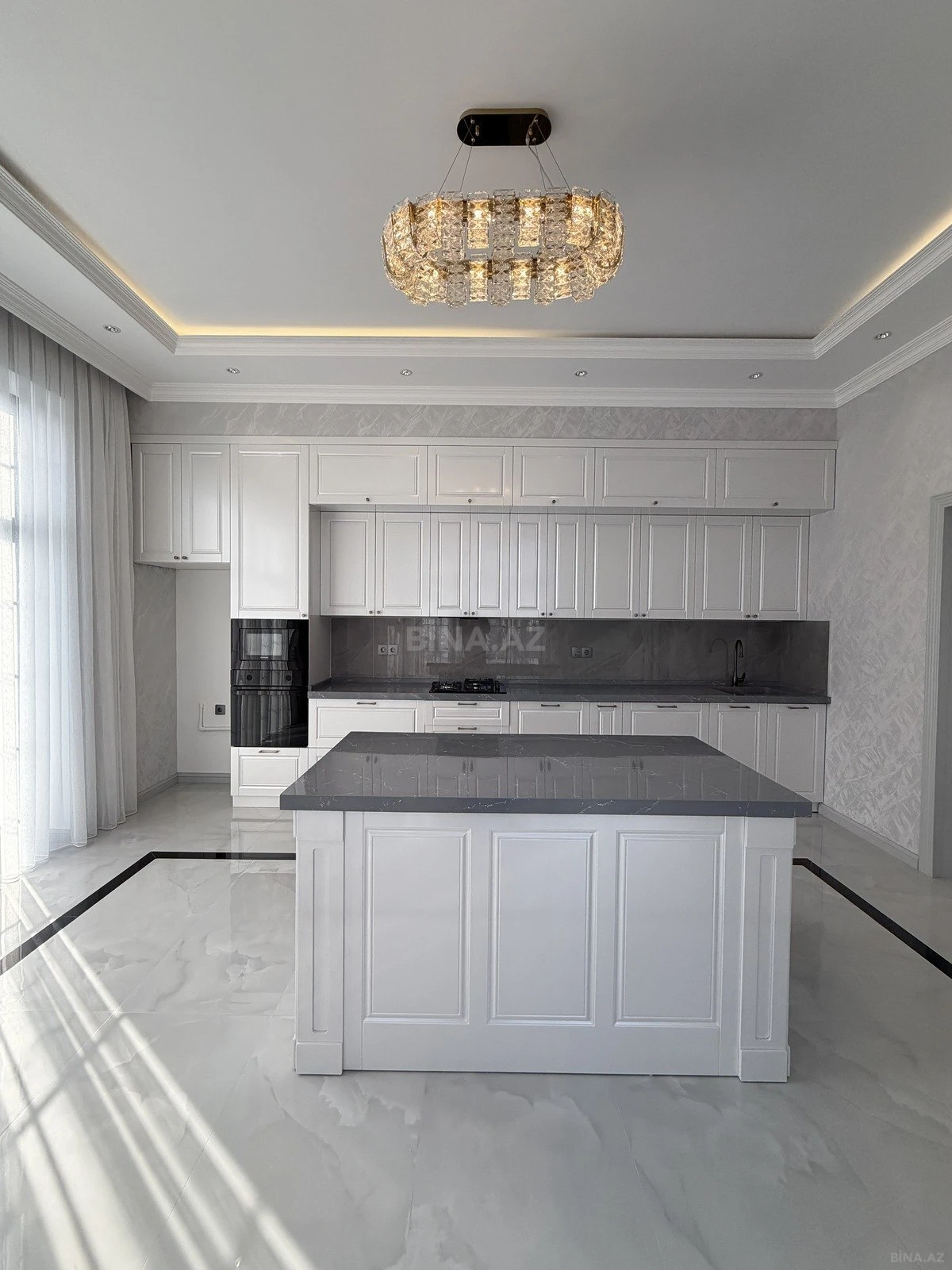 Satılır 4 otaqlı həyət evi 200 m²