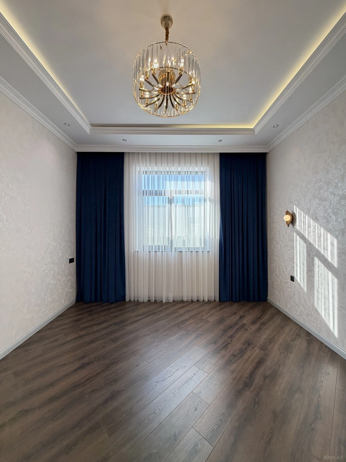 Satılır 4 otaqlı həyət evi 200 m²