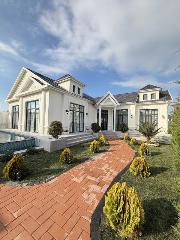 Satılır 4 otaqlı həyət evi 200 m²