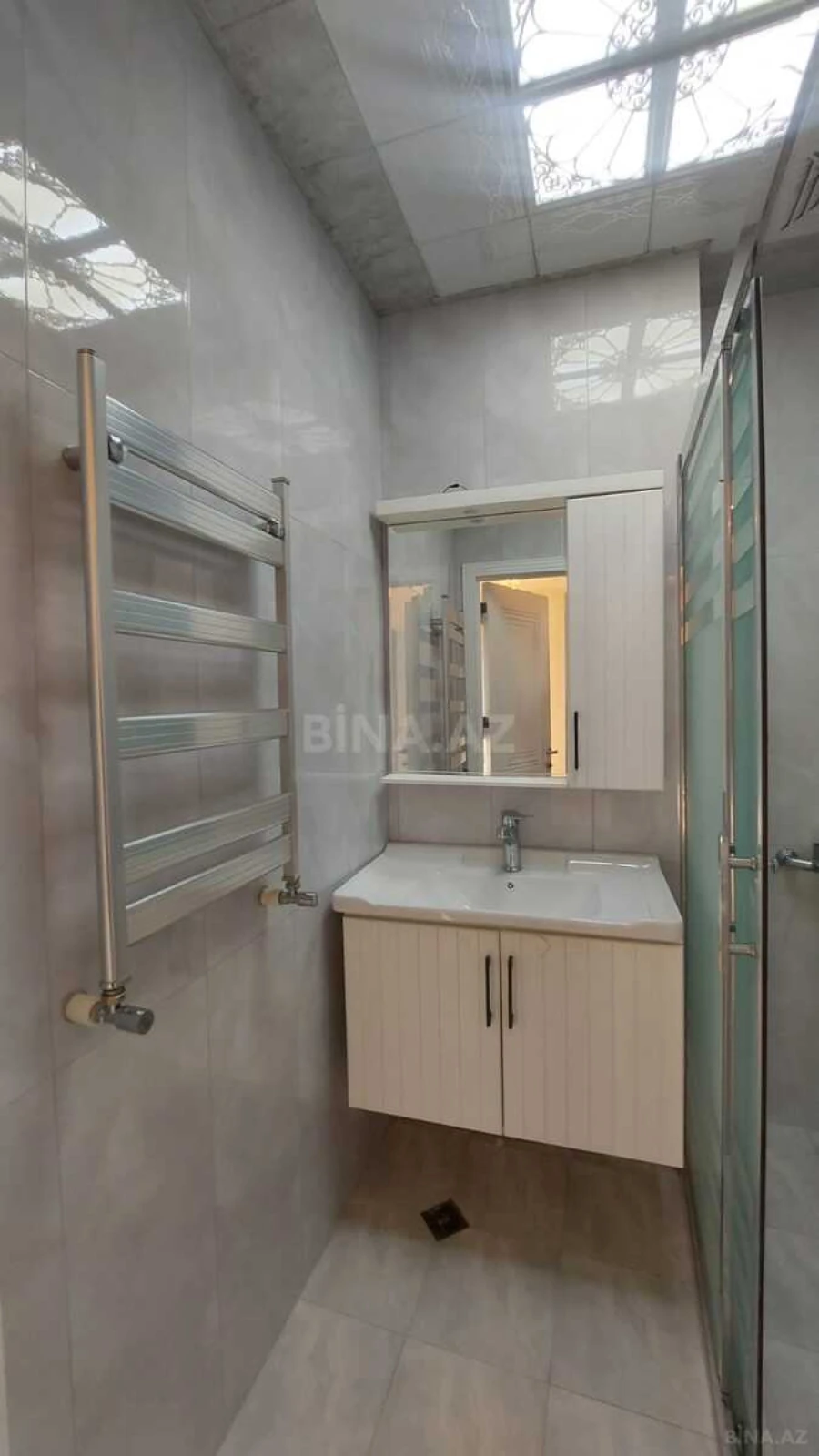 Satılır 3 otaqlı mənzil 91 m²