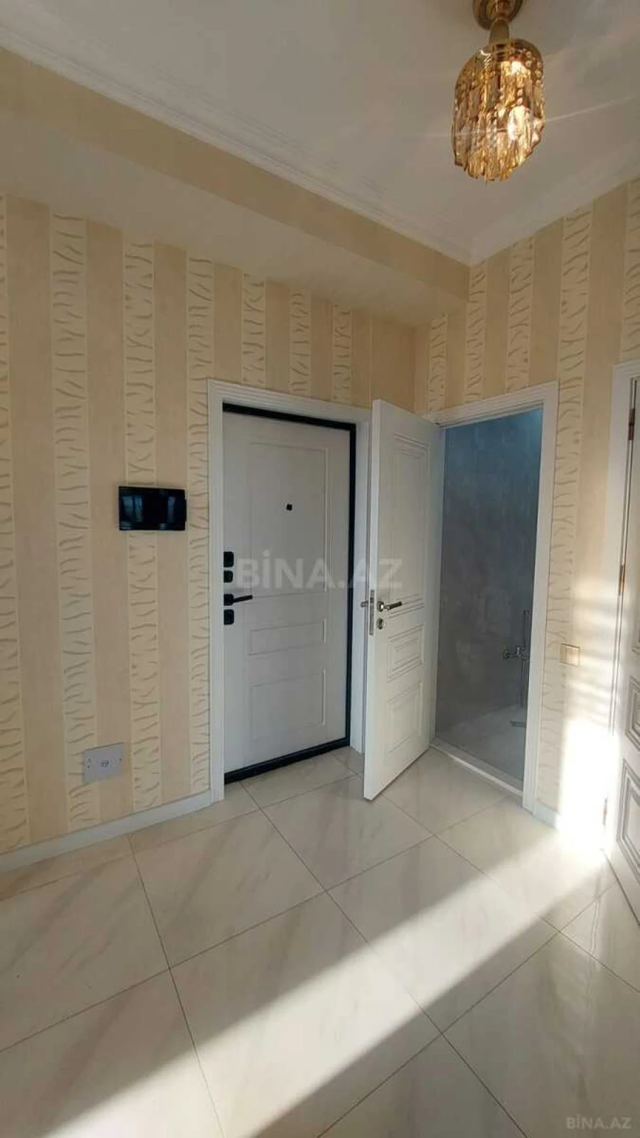 Satılır 3 otaqlı mənzil 91 m²