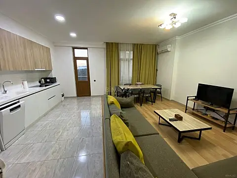 Satılır 3 otaqlı mənzil 105 m²