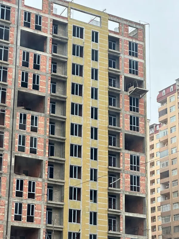 Satılır 1 otaqlı mənzil 67 m²