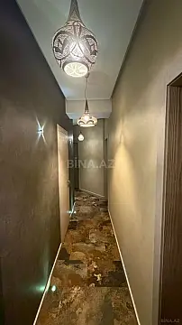 Satılır 3 otaqlı mənzil 140 m²