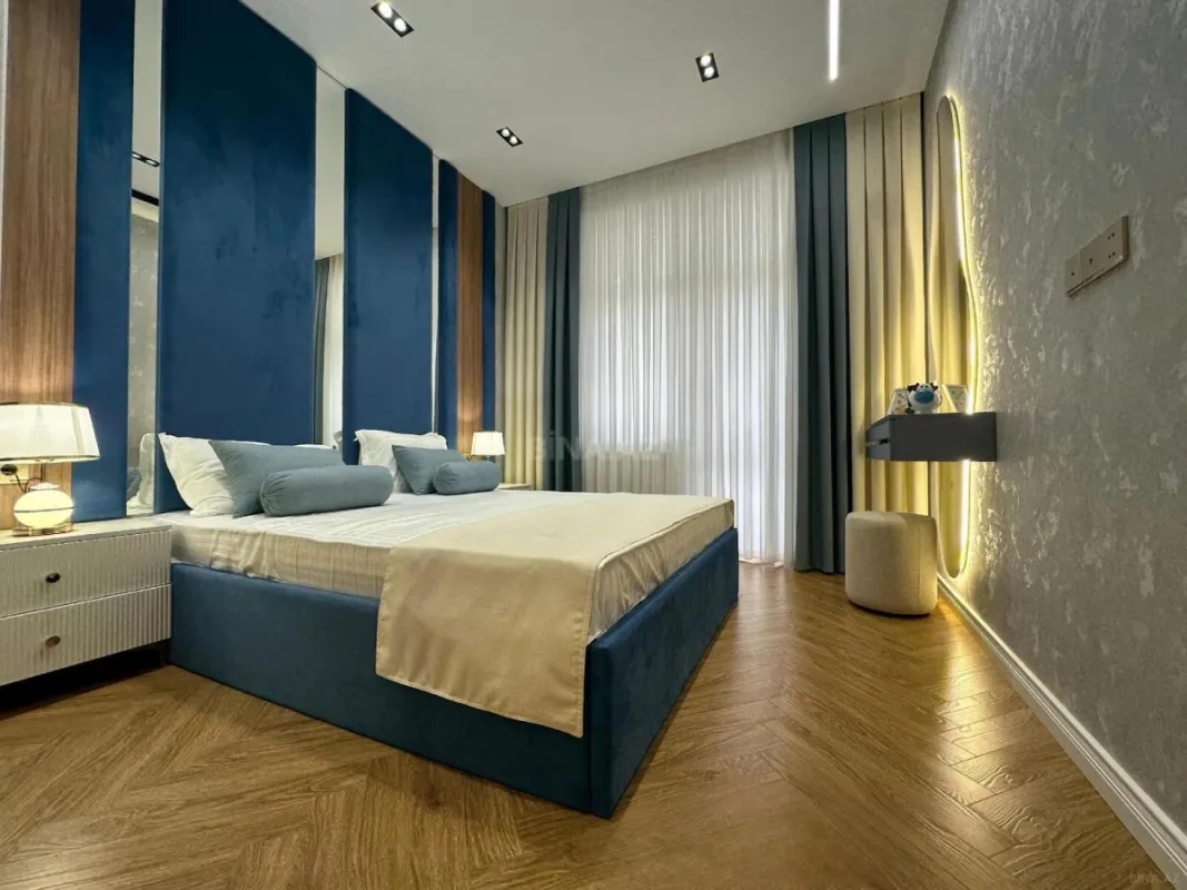 Kirayə verilir 2 otaqlı mənzil 80 m²