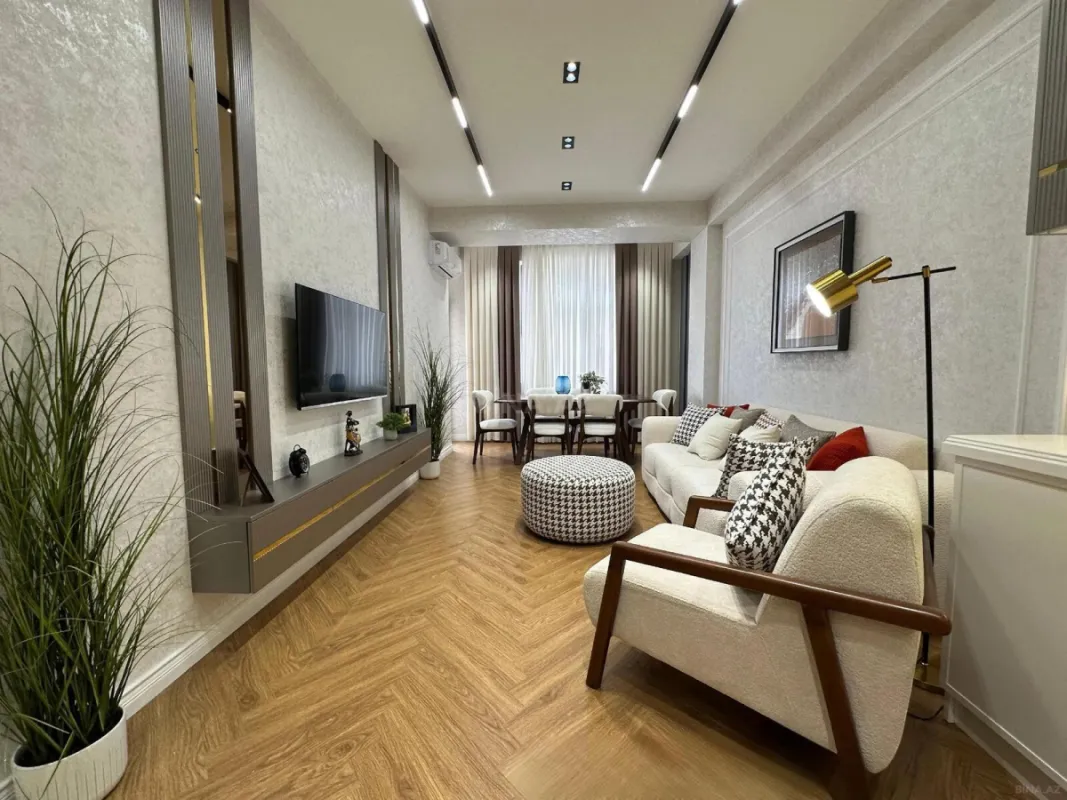 Kirayə verilir 2 otaqlı mənzil 80 m²