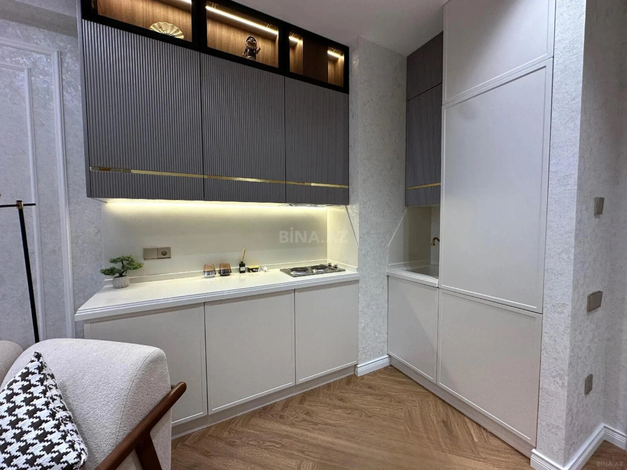 Kirayə verilir 2 otaqlı mənzil 80 m²