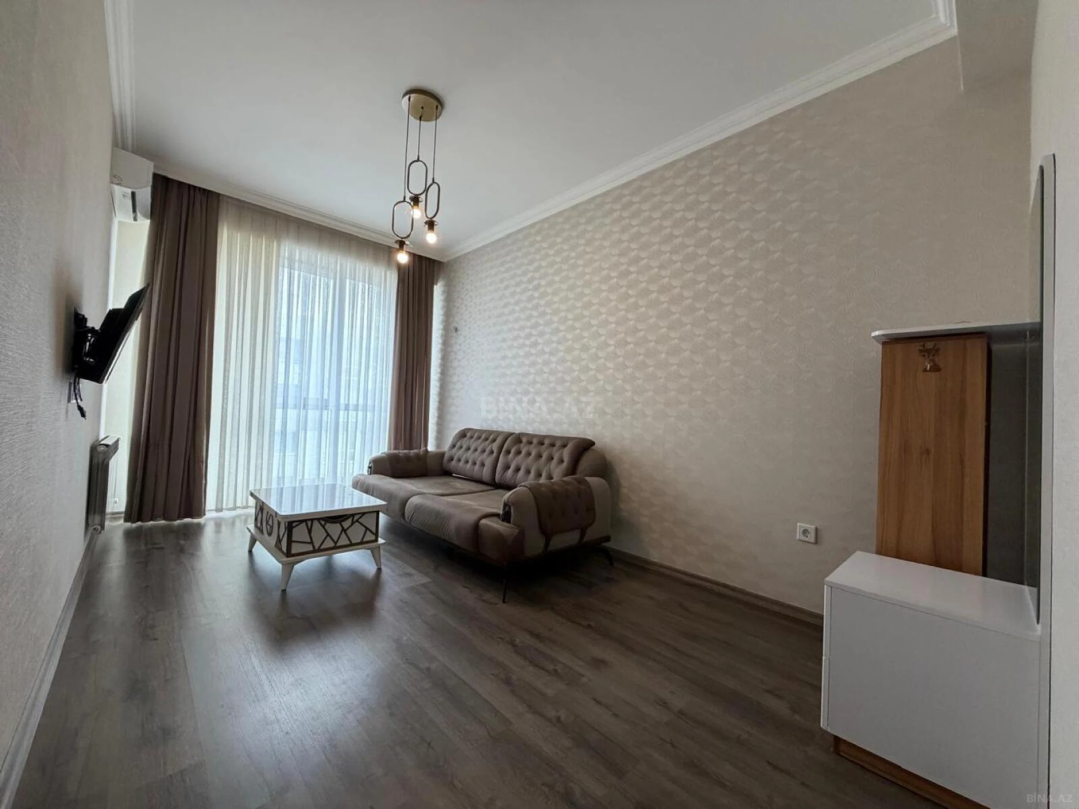 Kirayə verilir 2 otaqlı mənzil 55 m²