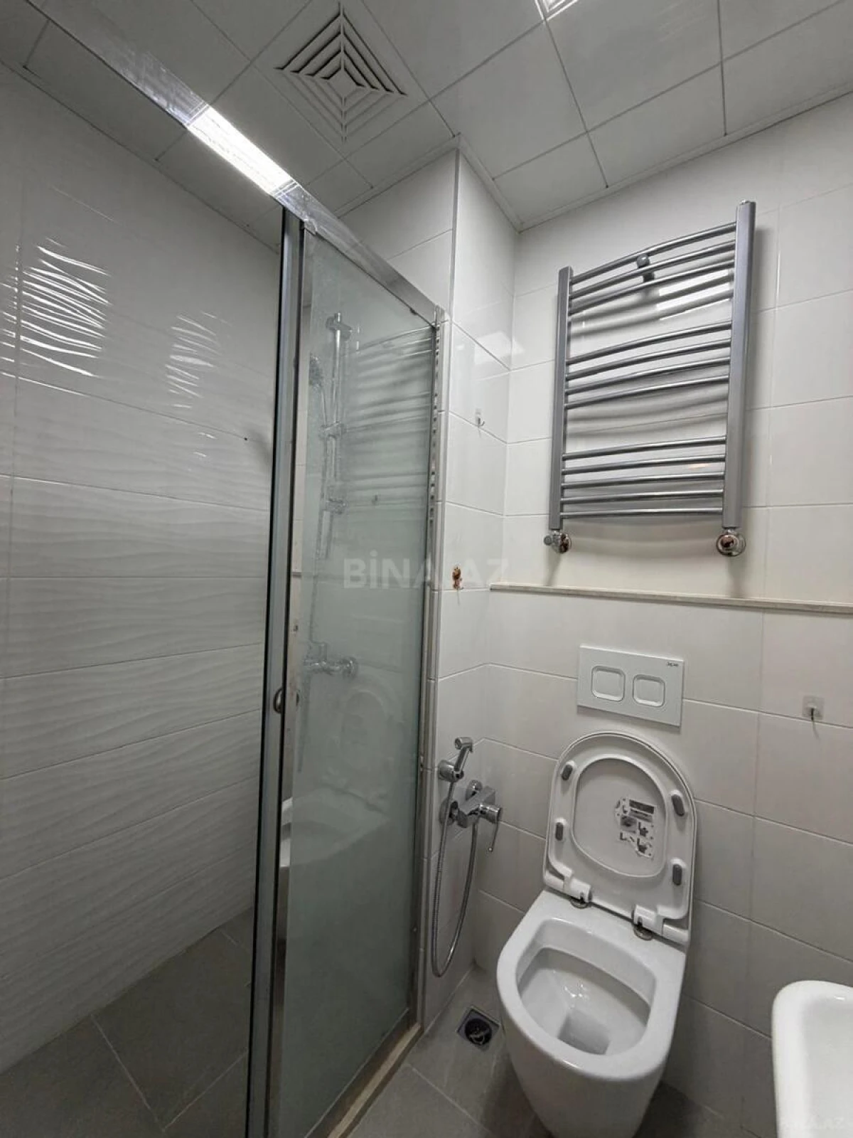 Kirayə verilir 2 otaqlı mənzil 55 m²