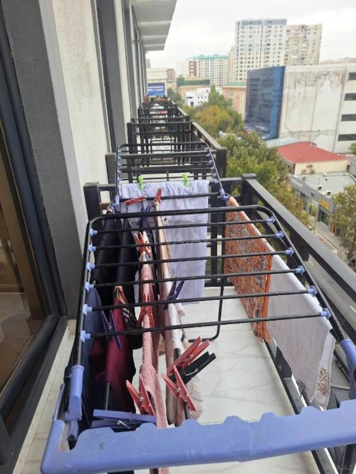 Satılır 3 otaqlı mənzil 117 m²