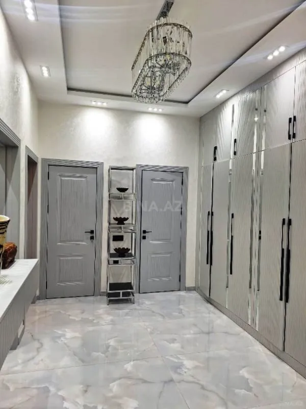 Satılır 3 otaqlı mənzil 117 m²