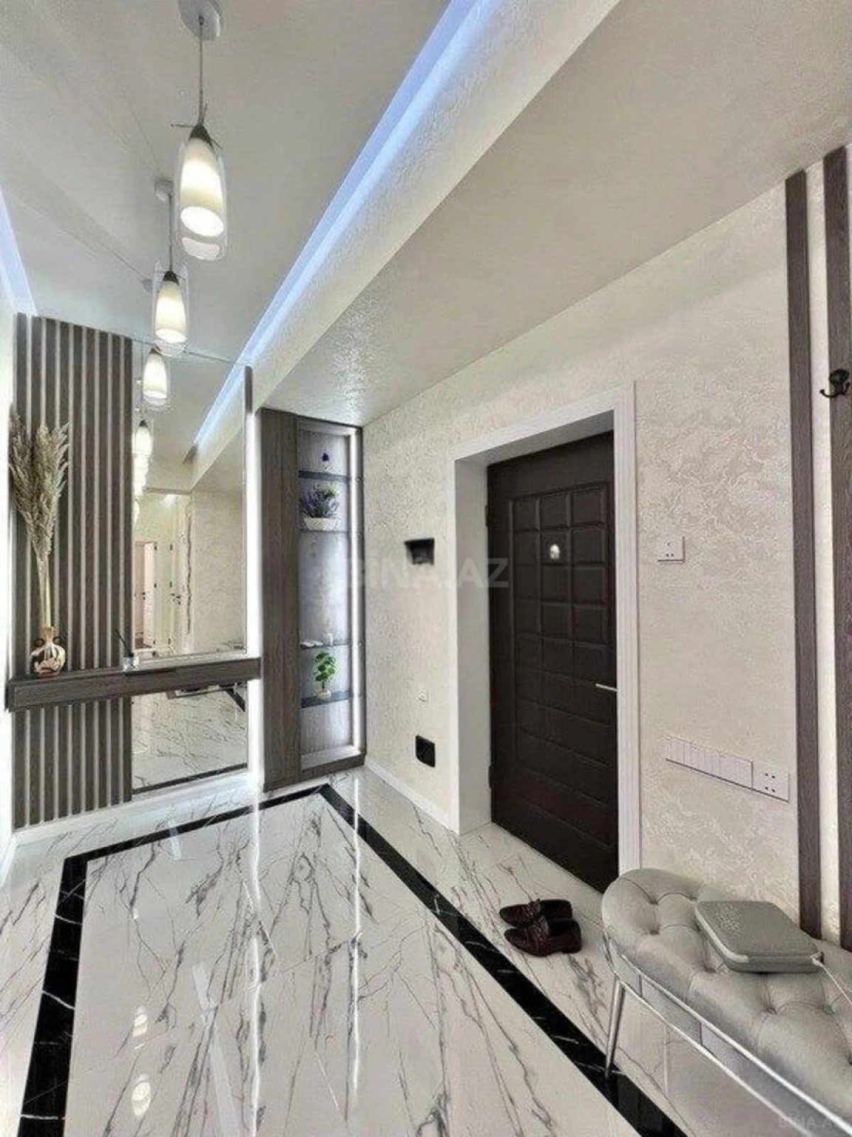Kirayə verilir 3 otaqlı mənzil 145 m²