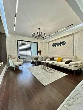 Kirayə verilir 3 otaqlı mənzil 145 m²