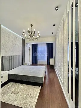 Kirayə verilir 3 otaqlı mənzil 145 m²