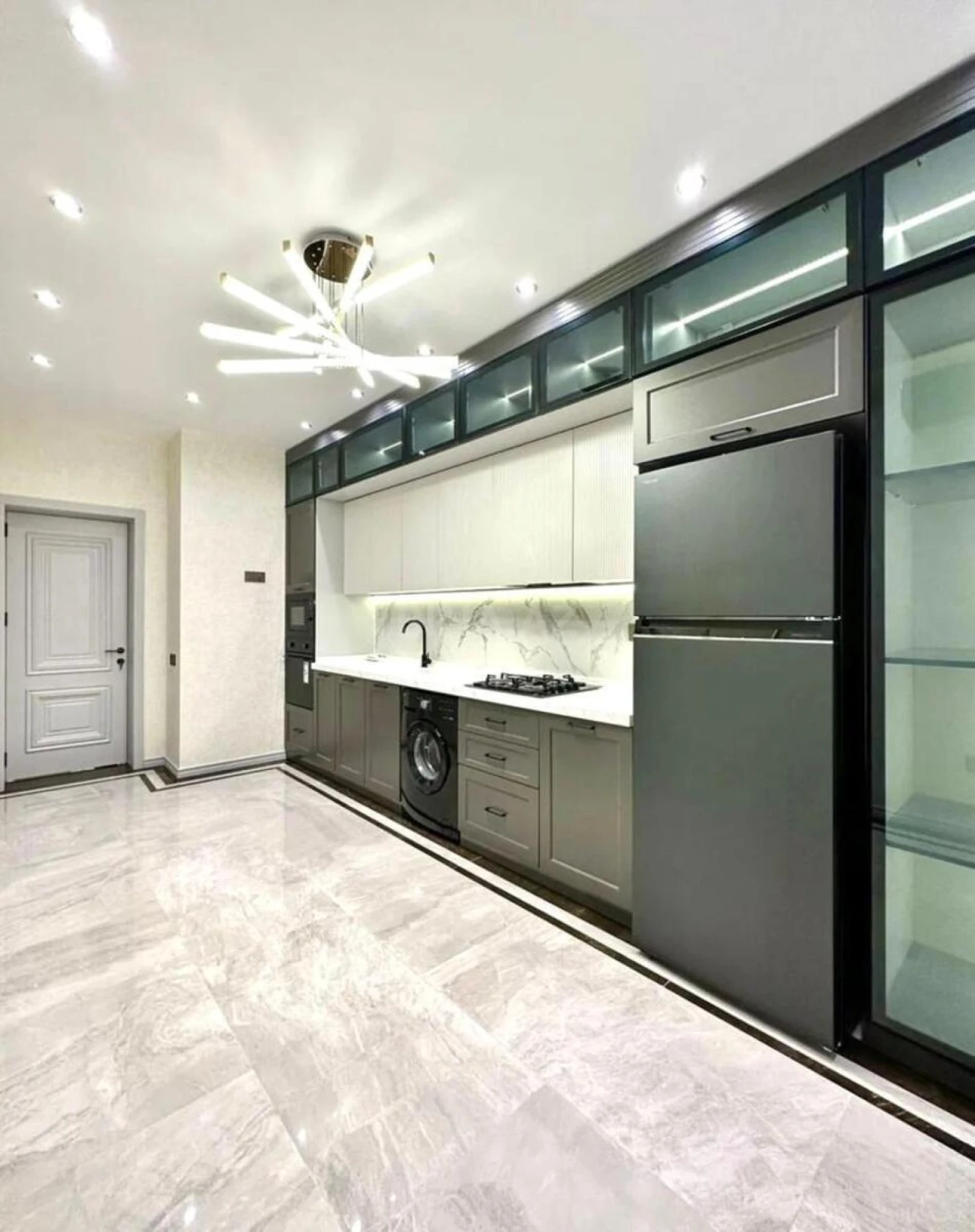 Kirayə verilir 3 otaqlı mənzil 145 m²