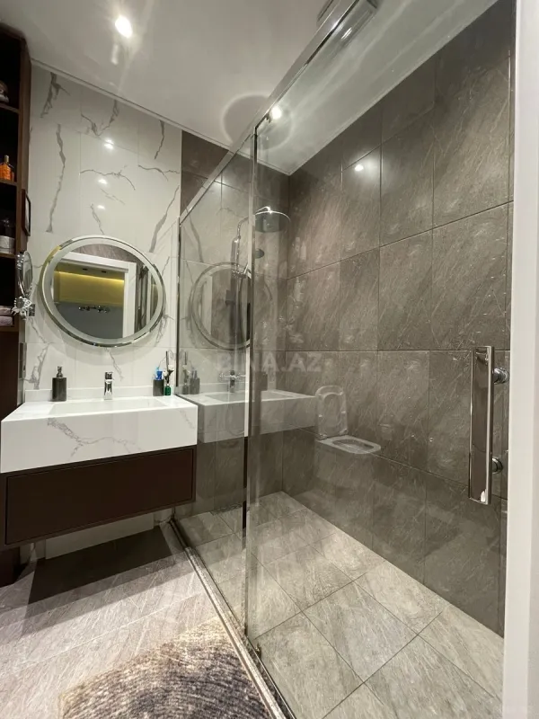 Kirayə verilir 2 otaqlı mənzil 85 m²