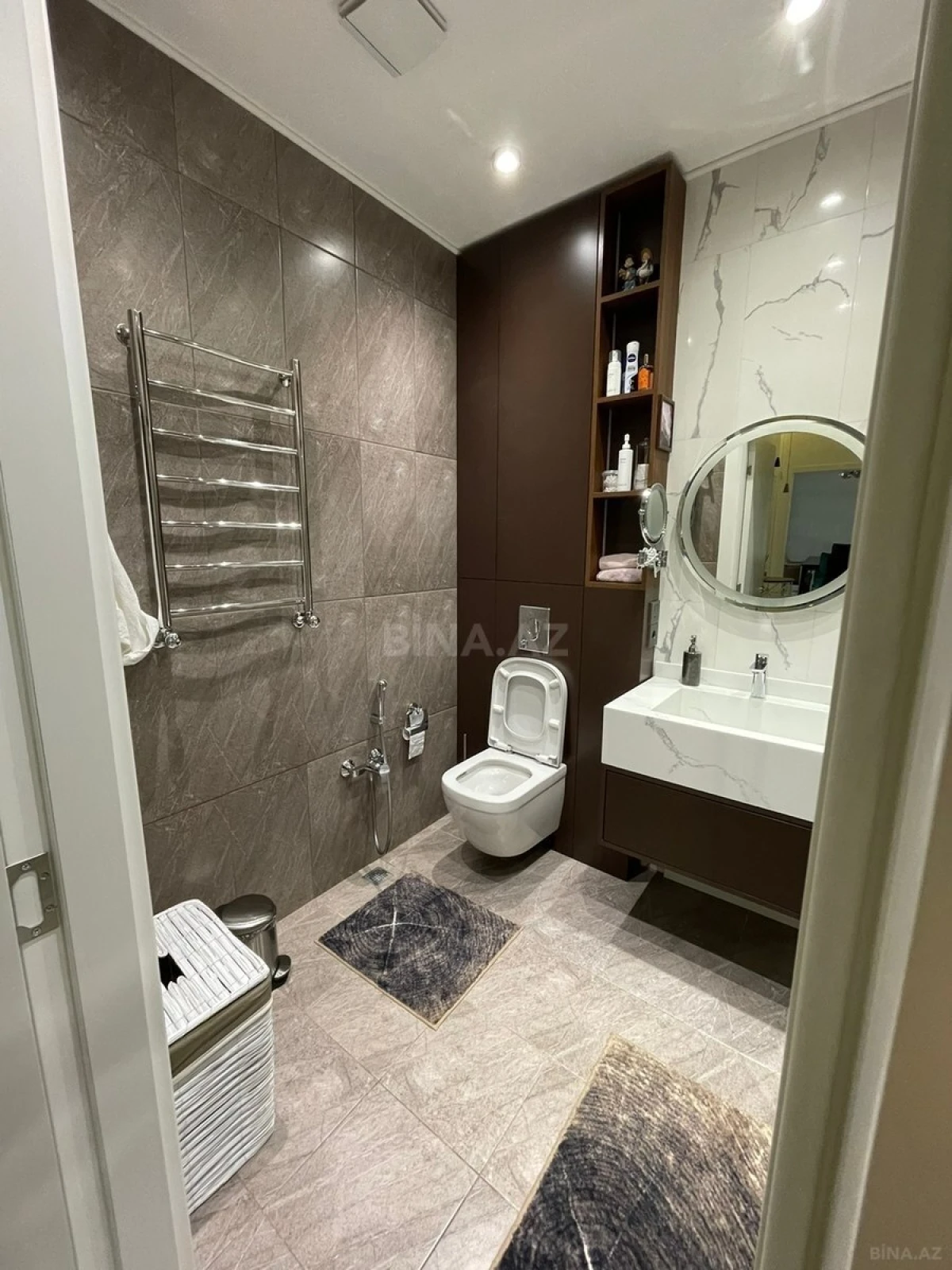 Kirayə verilir 2 otaqlı mənzil 85 m²