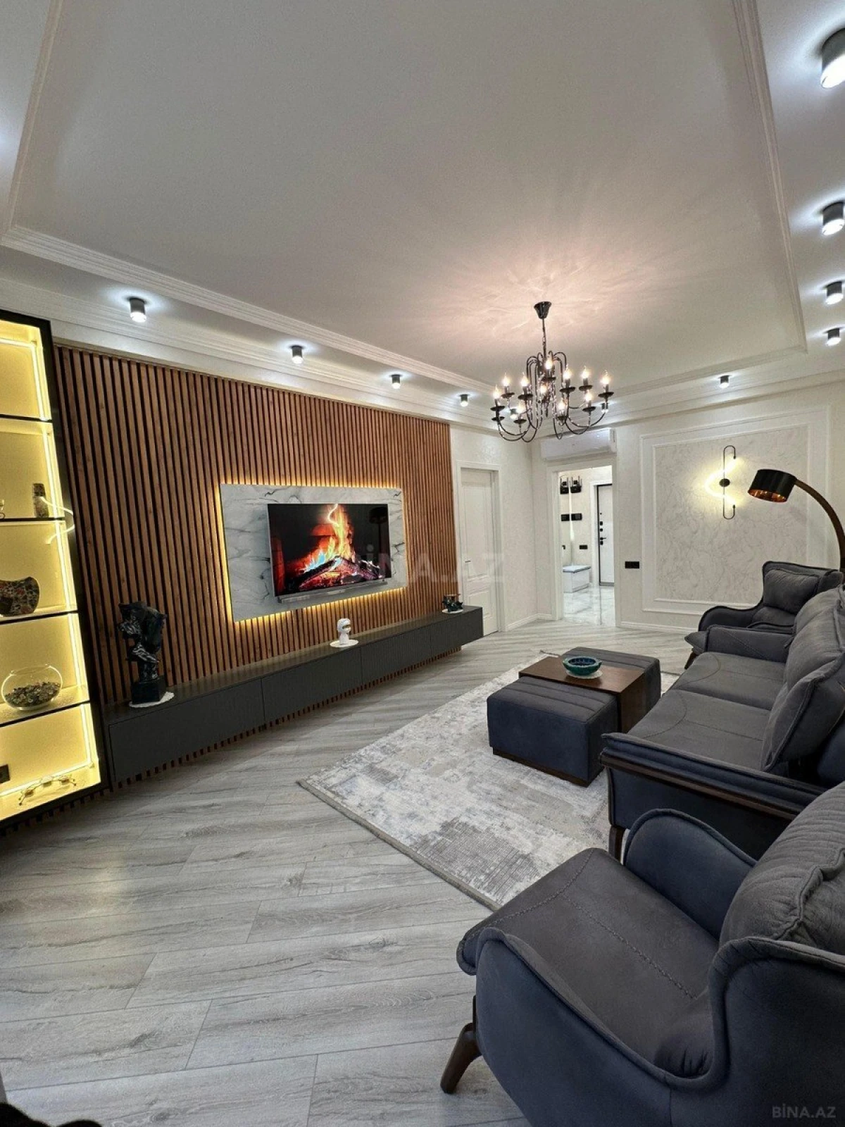 Kirayə verilir 2 otaqlı mənzil 85 m²