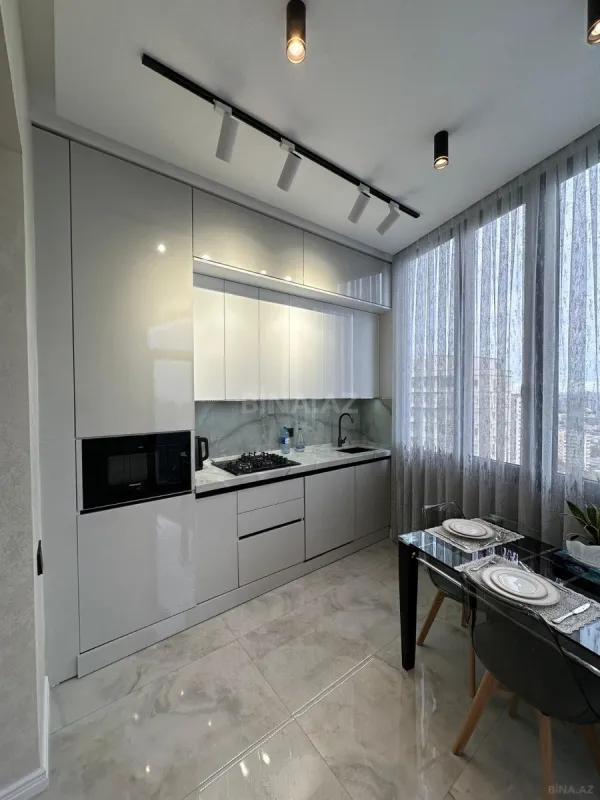 Kirayə verilir 2 otaqlı mənzil 85 m²