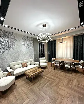 Kirayə verilir 3 otaqlı mənzil 150 m²