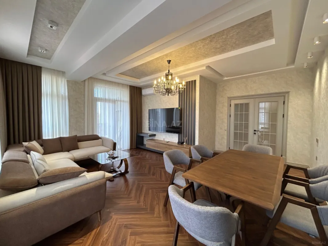 Kirayə verilir 3 otaqlı mənzil 145 m²