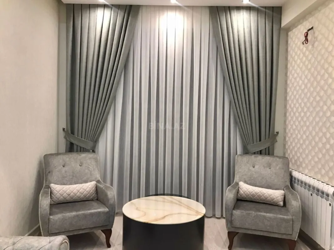 Kirayə verilir 2 otaqlı mənzil 80 m²