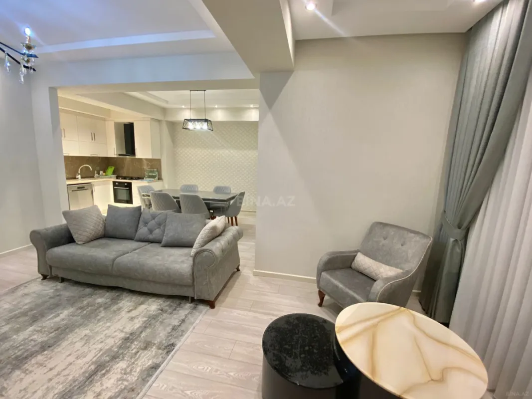 Kirayə verilir 2 otaqlı mənzil 80 m²