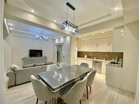 Kirayə verilir 2 otaqlı mənzil 80 m²