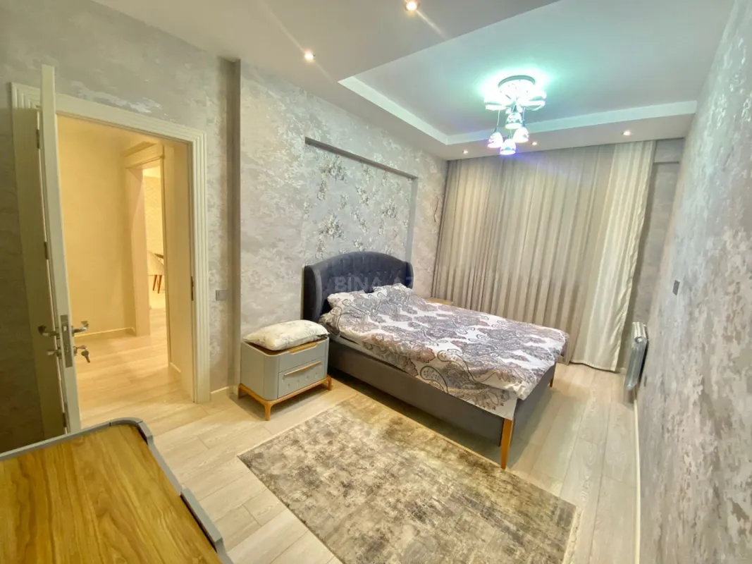 Kirayə verilir 2 otaqlı mənzil 80 m²