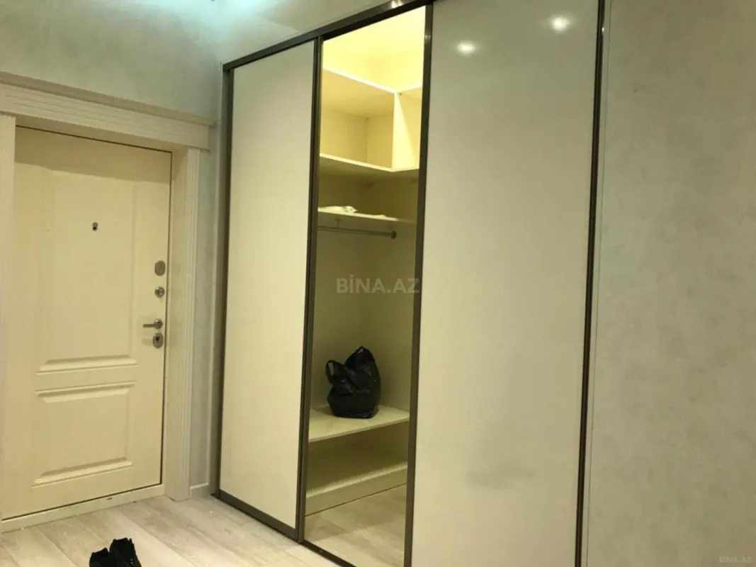 Kirayə verilir 2 otaqlı mənzil 80 m²
