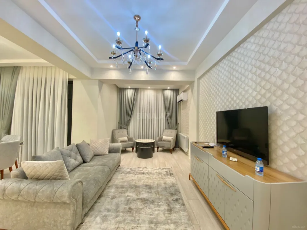 Kirayə verilir 2 otaqlı mənzil 80 m²
