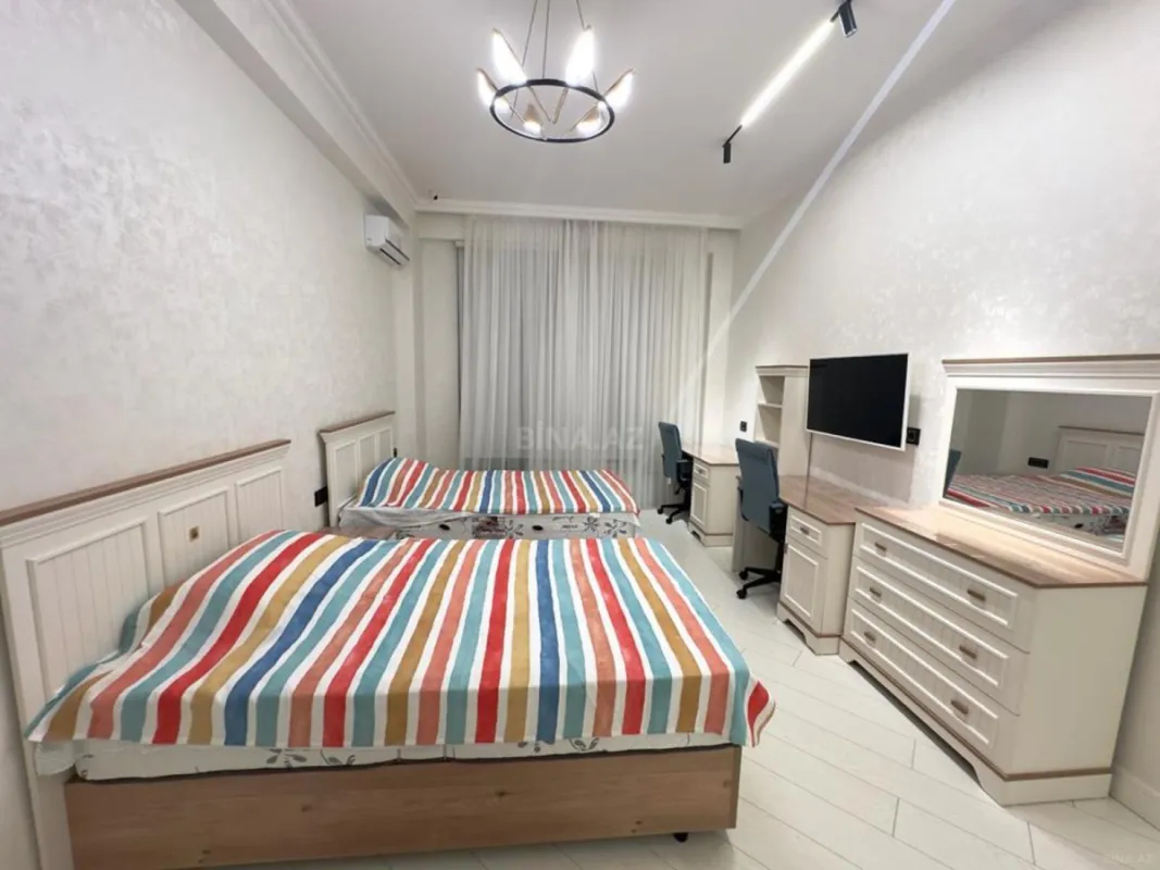 Kirayə verilir 3 otaqlı mənzil 145 m²