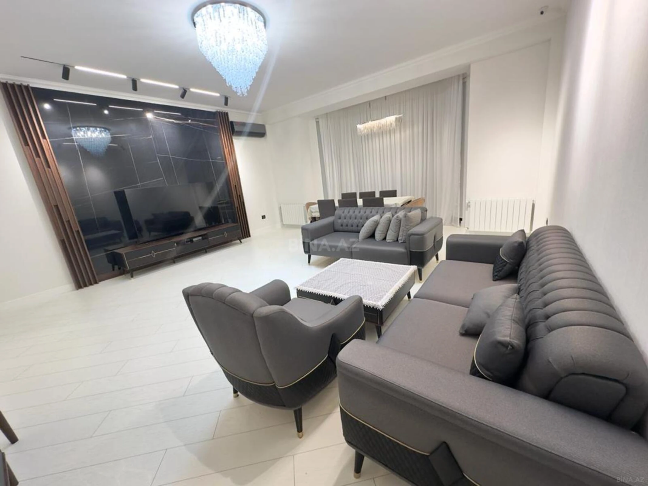Kirayə verilir 3 otaqlı mənzil 145 m²