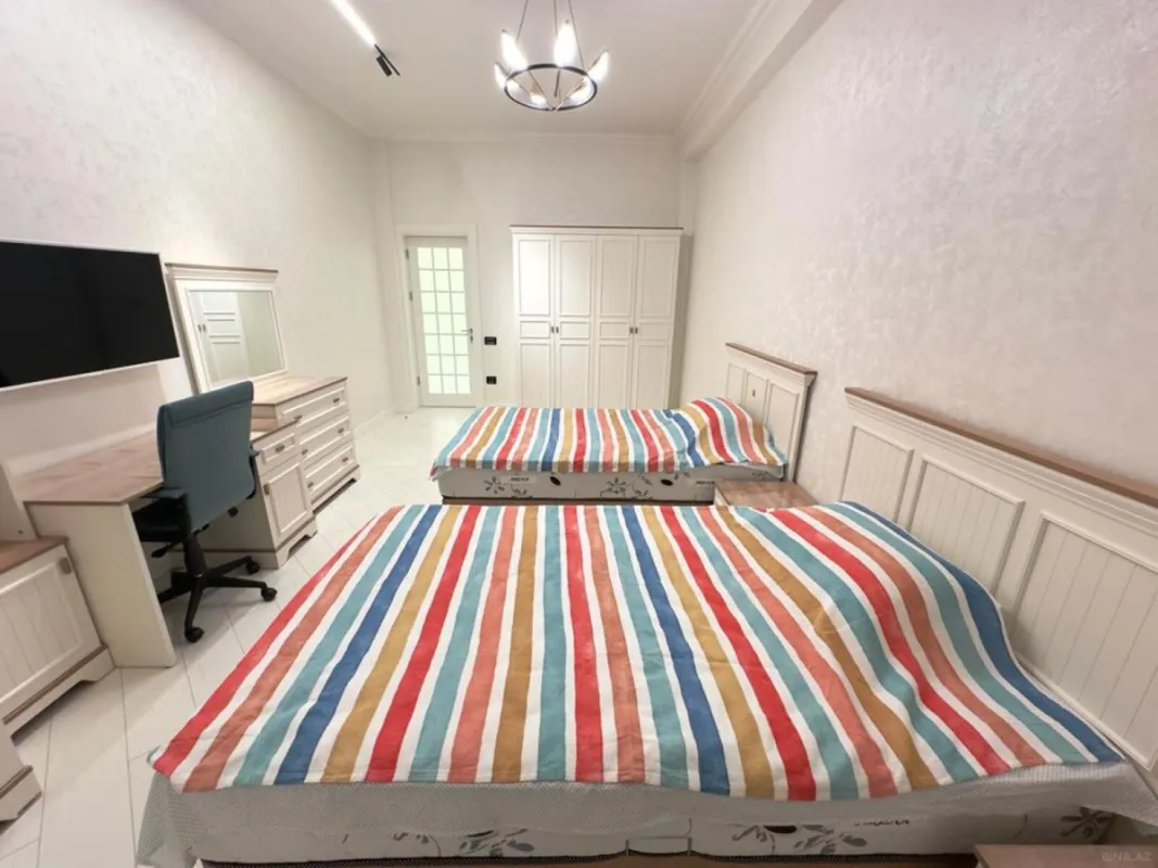 Kirayə verilir 3 otaqlı mənzil 145 m²