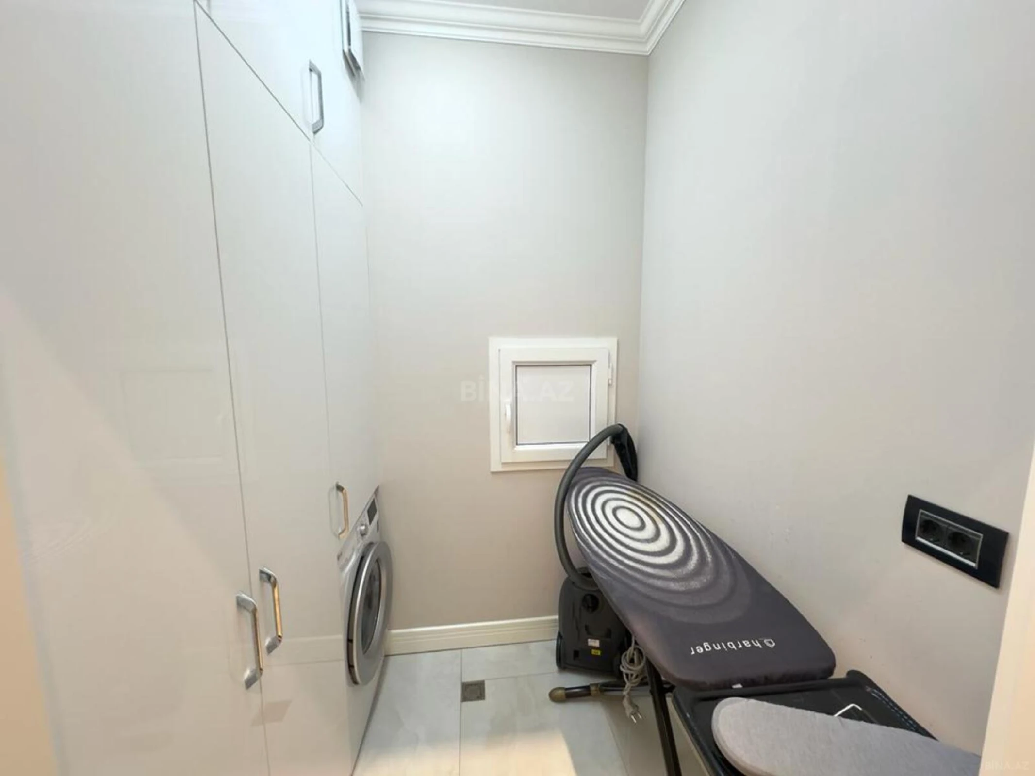 Kirayə verilir 3 otaqlı mənzil 145 m²